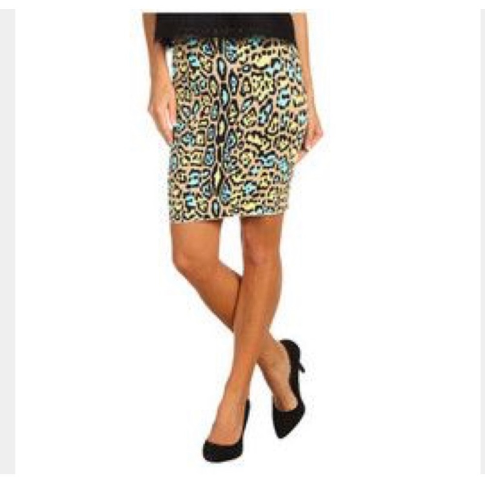 Bcbg power skirt